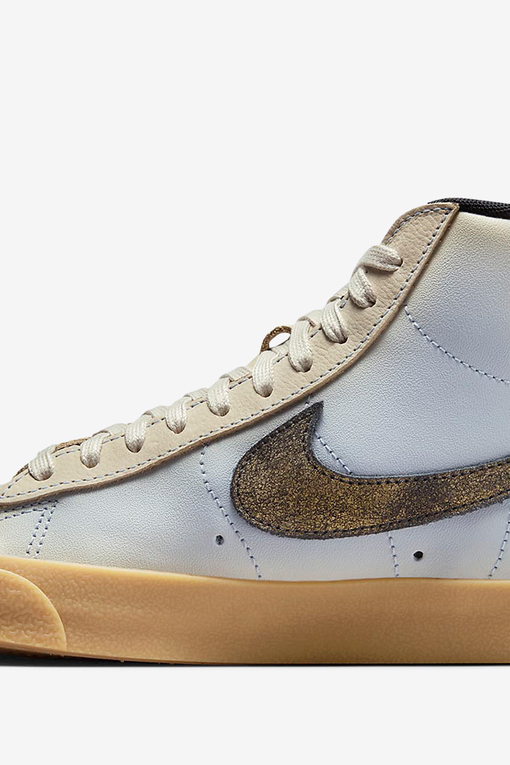 Nike blazer sales vintage gold