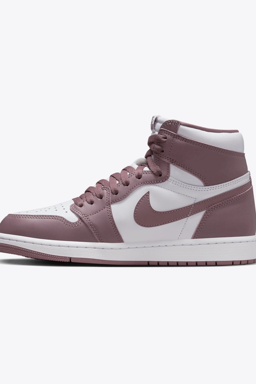 air-jordan-1-retro-high-og- 