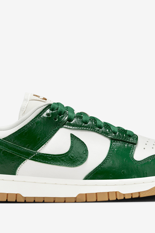 Green and hotsell gold nike dunks