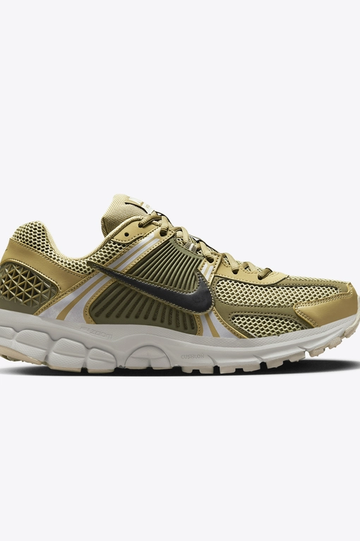Nike - Zoom Vomero 5 - VegNonVeg