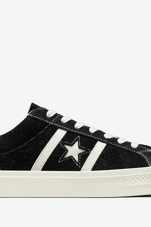 Converse one store star academy black