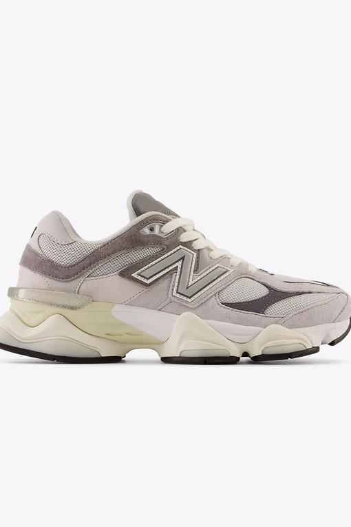 New Balance 9060 Sneakers
