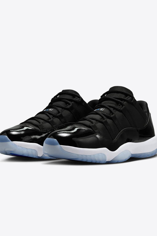 Retro 11 black low on sale