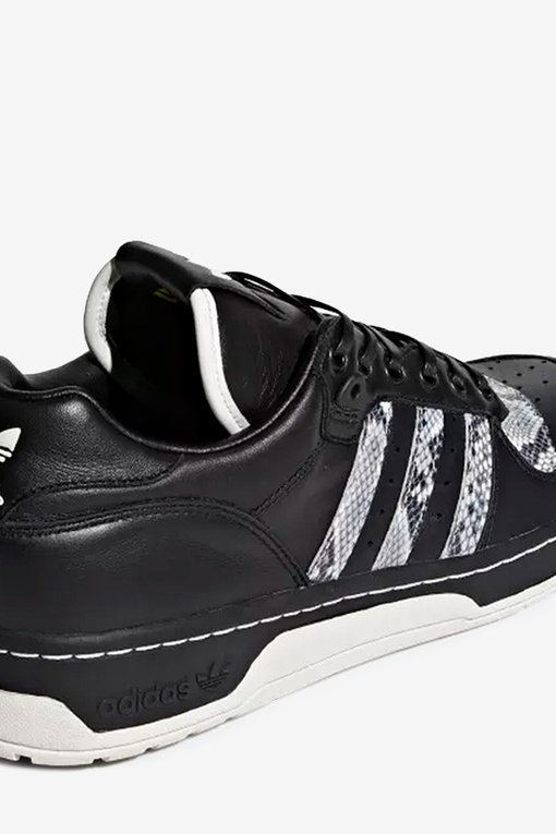 Adidas b37112 hotsell