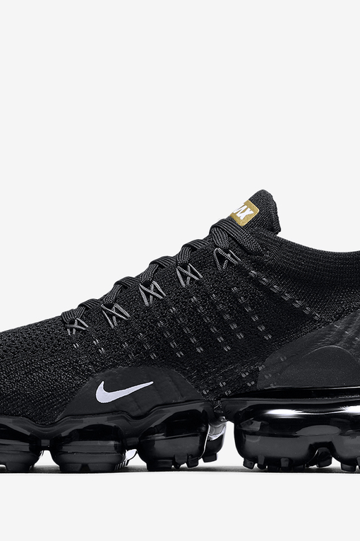 air vapormax flyknit 2 black gold