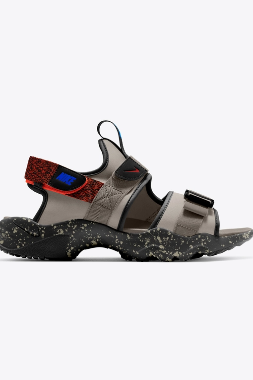 nike canyon fossil