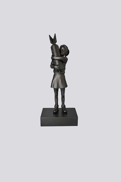 BOMB HUGGER BRONZE STATUE 'BLACK'