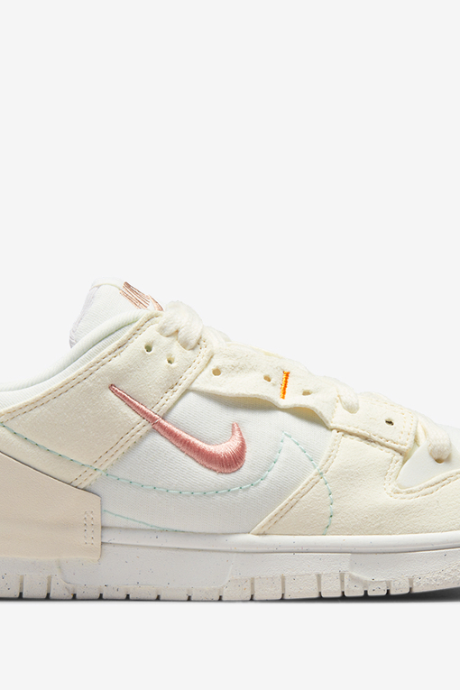 W NIKE DUNK LOW DISRUPT 2 'PALE IVORY/LT MADDER ROOT-SAIL-VENICE'