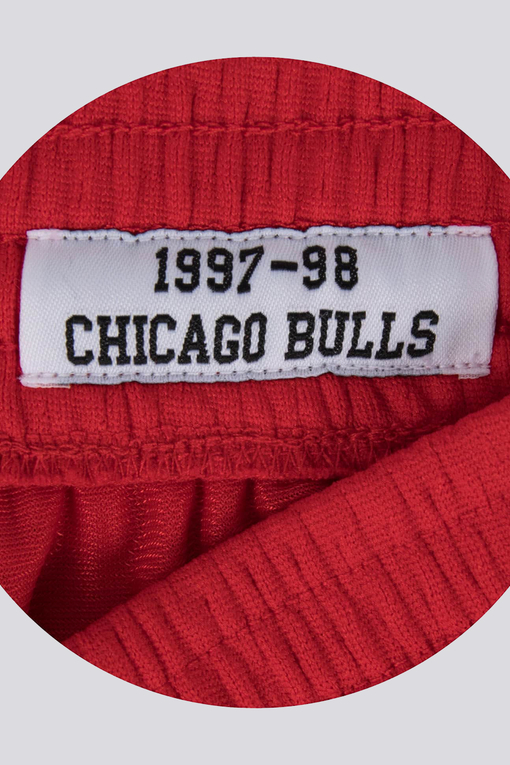  Mitchell & Ness NBA Swingman Road Shorts Bulls 97-98 Scarlet SM  : Sports & Outdoors