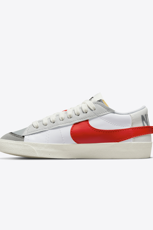 Nike blazer on sale low red swoosh