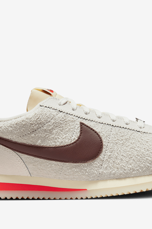 Nike cortez sales earth