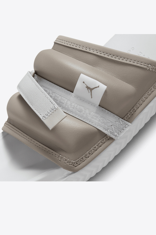 ★関税込★NIKE★JORDAN SUPER PLAY SLIDE MOON FOSSIl★25-31cm Amazon.com | NIKE Jordan Super Play Sp Mens Slide Size - 12