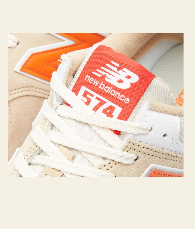 574