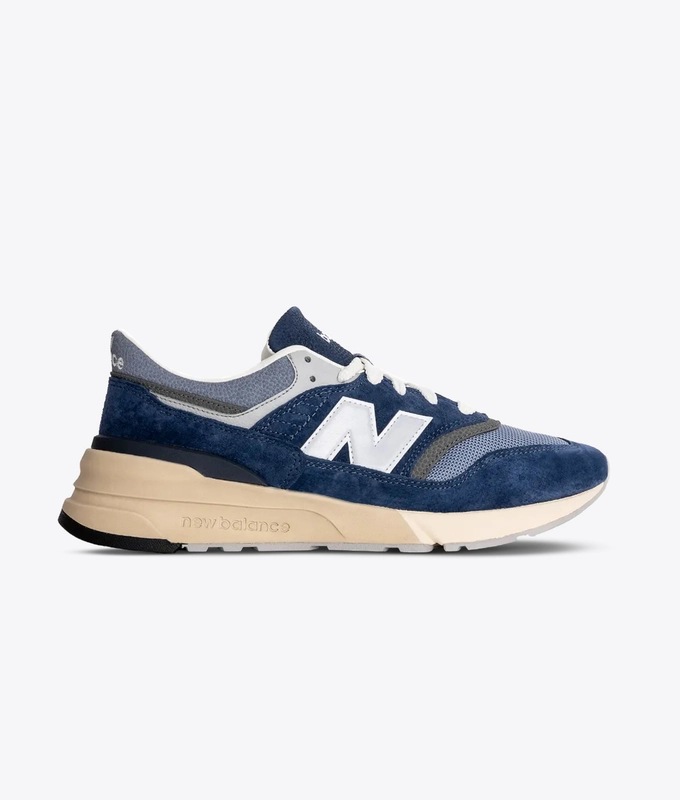 997