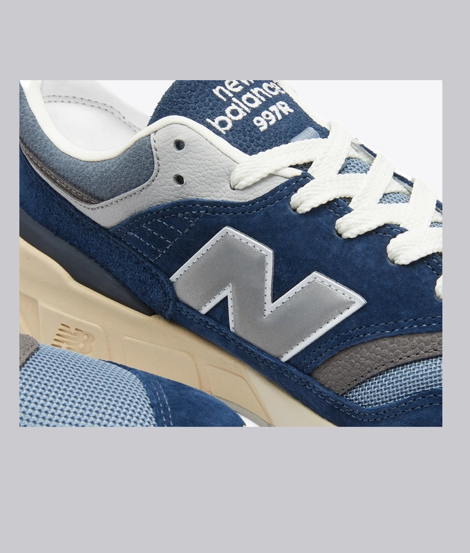 997