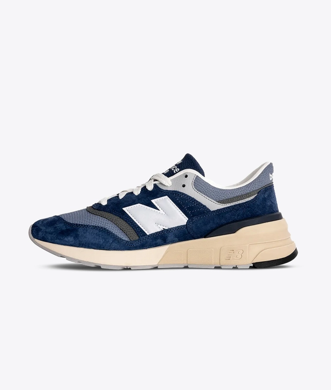 997