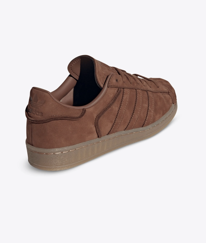 Superstar 82