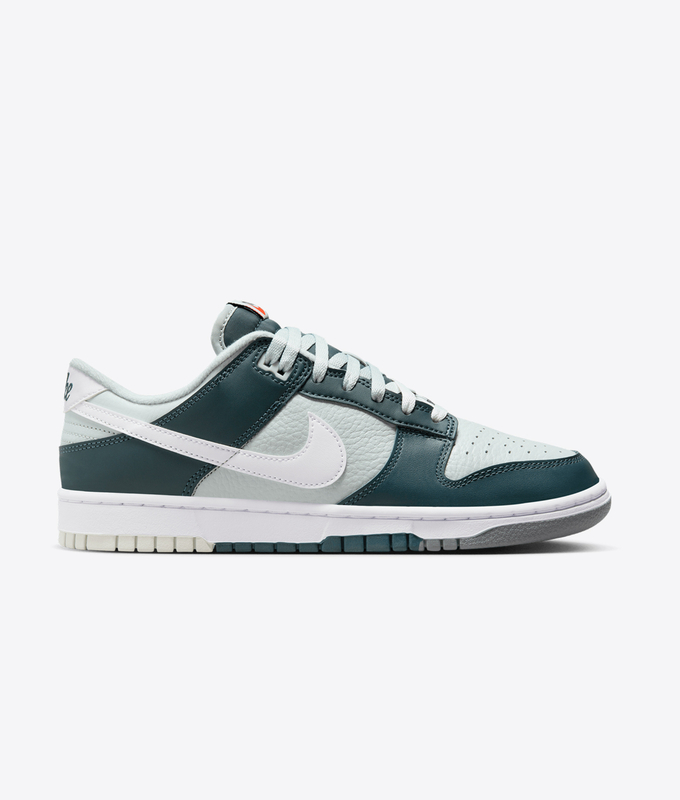 Dunk Low Retro Premium
