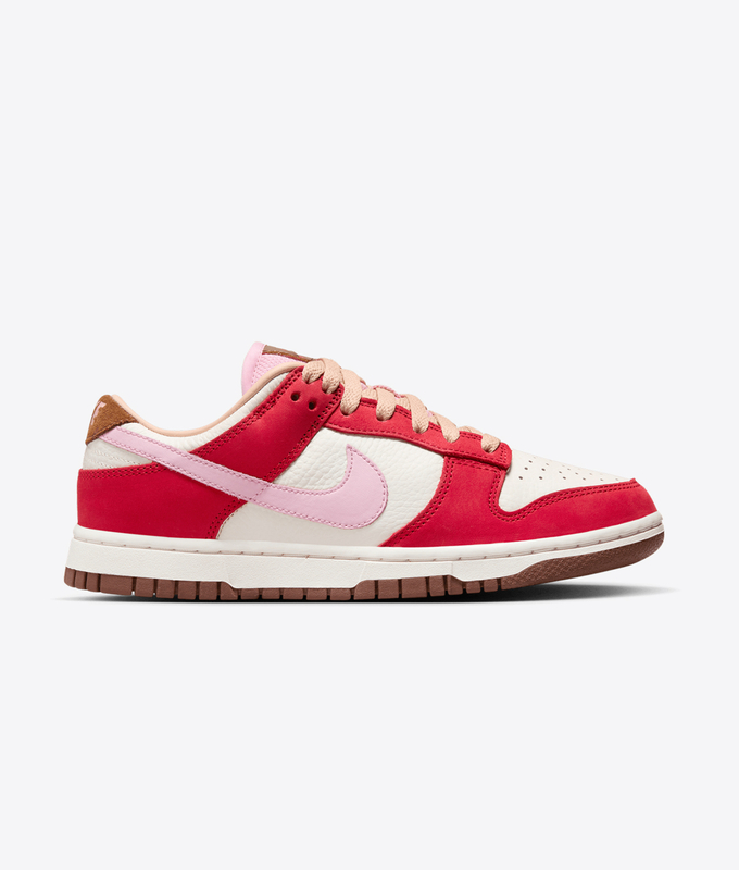 W Dunk Low Premium