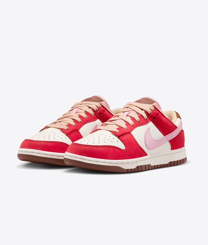 W Dunk Low Premium