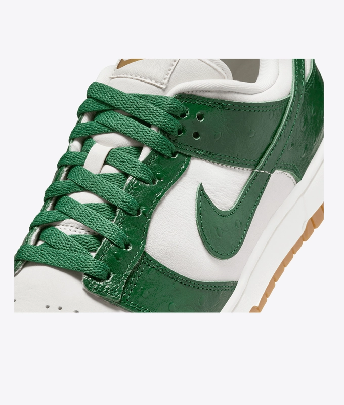 Dunk Low Lx