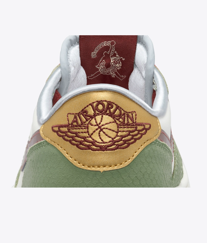 Air Jordan 1 Retro Low