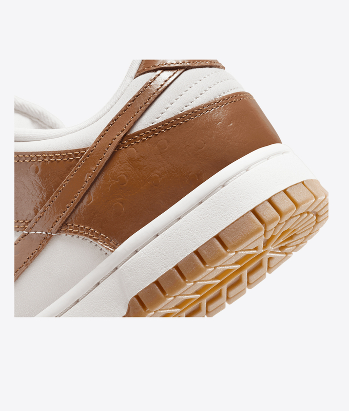 DUNK LOW LX 'PHANTOM/ALE BROWN-SAIL-METALLIC GOLD'