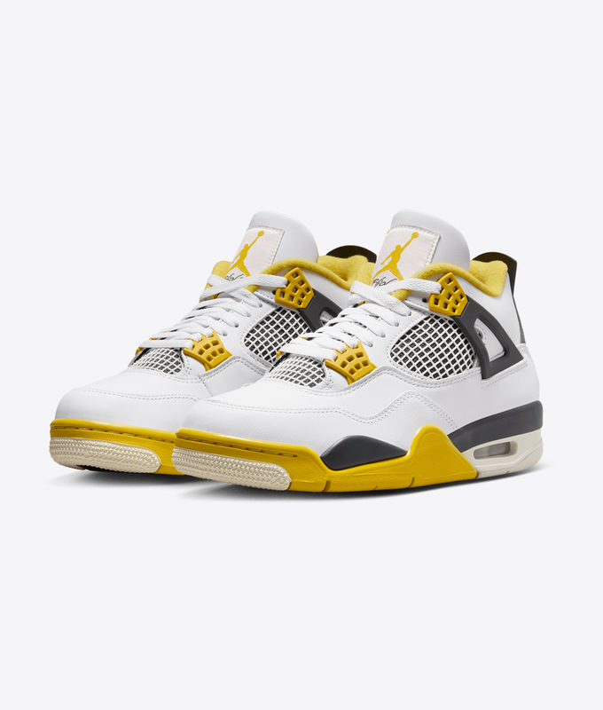 Air Jordan 4 Retro