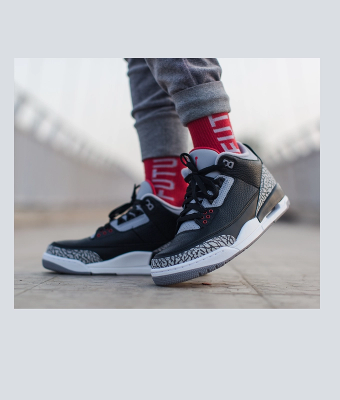 AIR JORDAN 3 RETRO OG 'BLACK CEMENT'