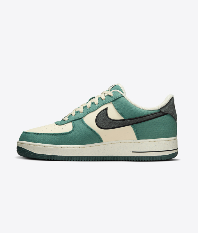 Air Force 1 '07 Lv8 1