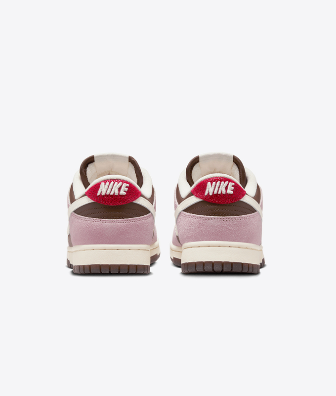 DUNK LOW 'CACAO WOW/PALE IVORY-PINK FOAM'