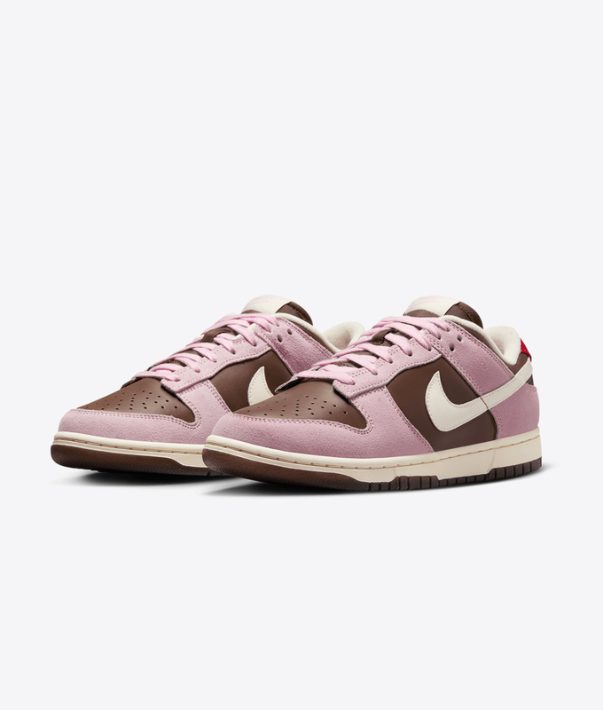 DUNK LOW 'CACAO WOW/PALE IVORY-PINK FOAM'