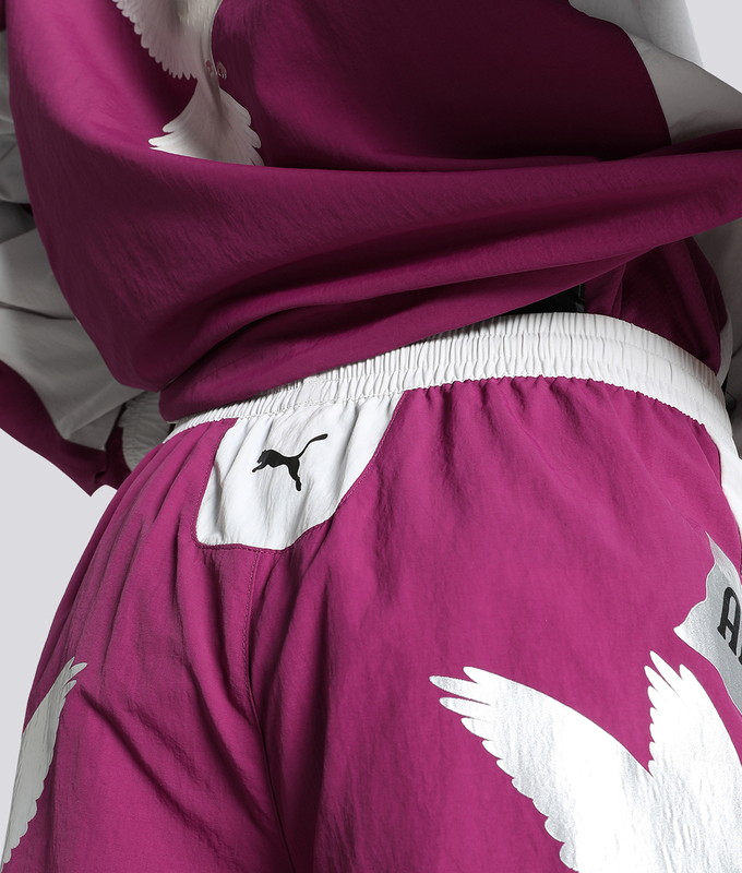 X Mas Tiempo Twenty Four Woven Shorts