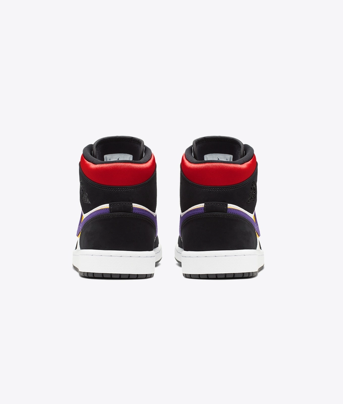 AIR JORDAN 1 MID SE