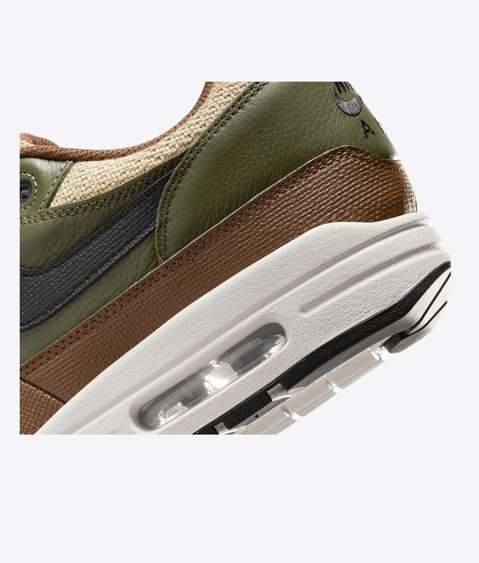 Air Max 1 Essential Premium