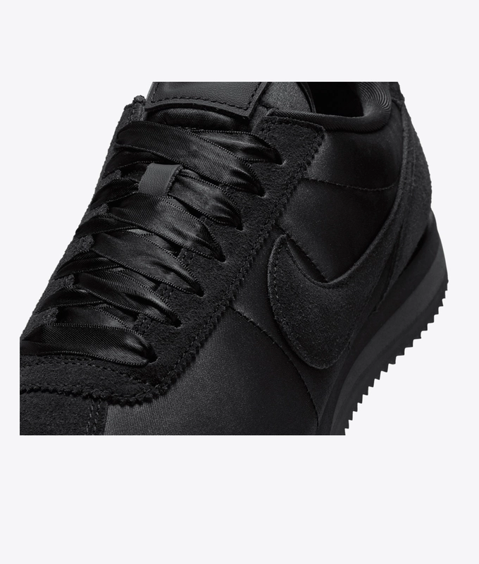 W Cortez