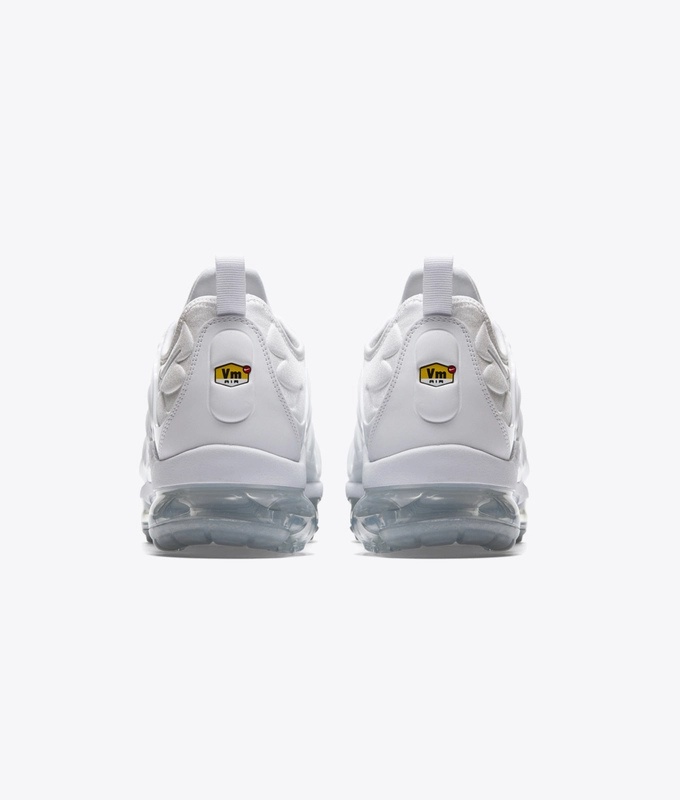 AIR VAPORMAX PLUS 'PURE PLATINUM'