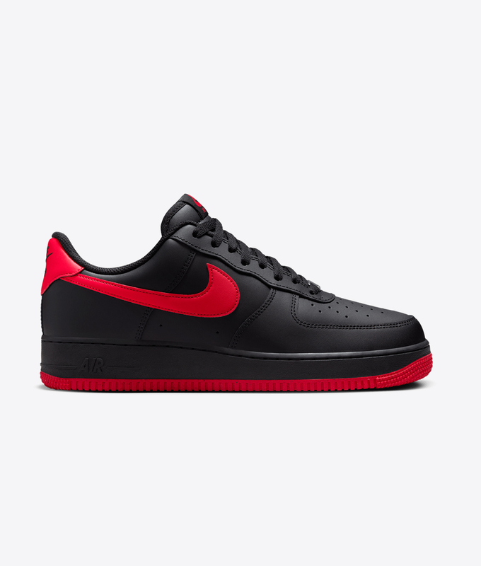 AIR FORCE 1 '07 'BLACK/UNIVERSITY RED-BLACK'