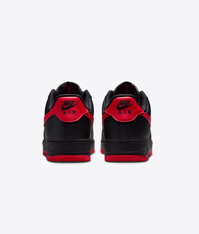 AIR FORCE 1 '07 'BLACK/UNIVERSITY RED-BLACK'