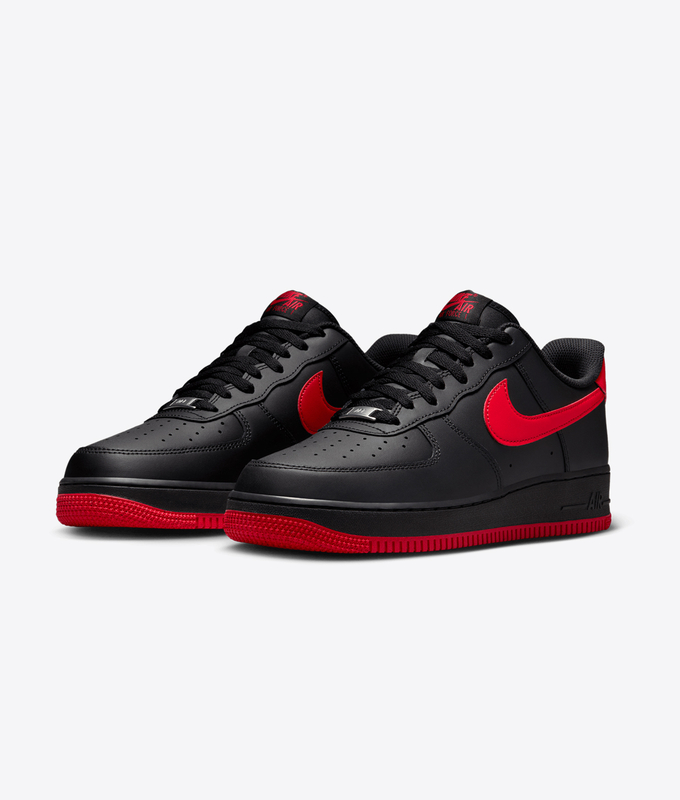 AIR FORCE 1 '07 'BLACK/UNIVERSITY RED-BLACK'