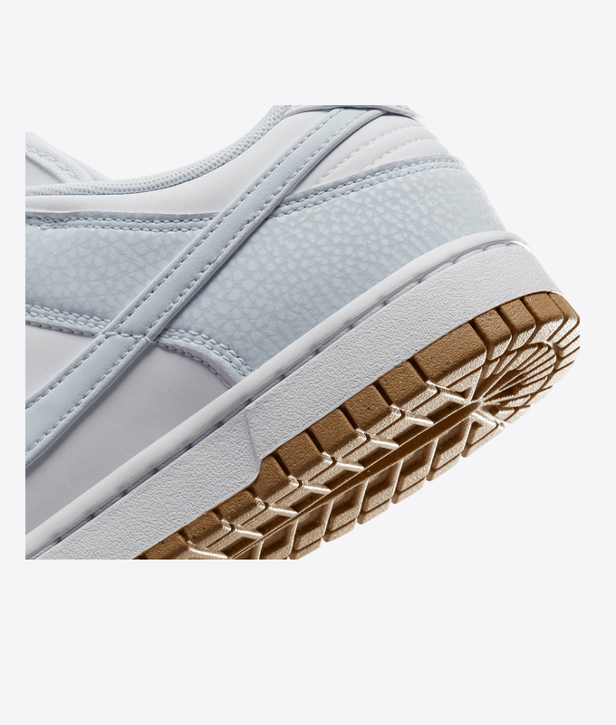 DUNK LOW PREMIUM NN 'WHITE/FOOTBALL GREY-GUM LIGHT BROWN'