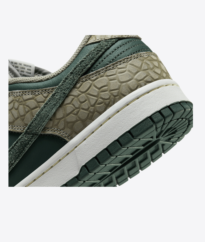 DUNK LOW RETRO PREMIUM 'DARK STUCCO/VINTAGE GREEN-SUMMIT WHITE'