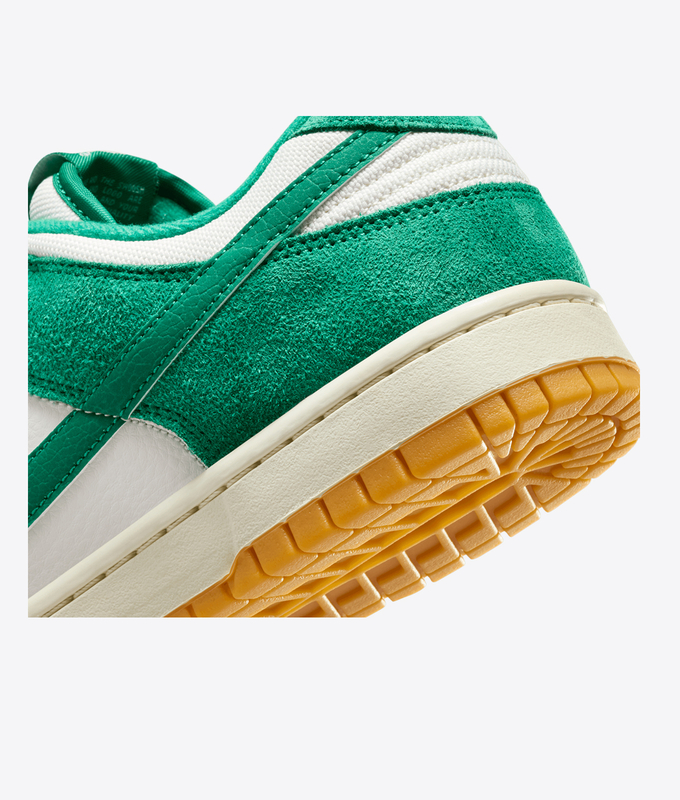 DUNK LOW SE 'PHANTOM/MALACHITE-GUM LIGHT BROWN'