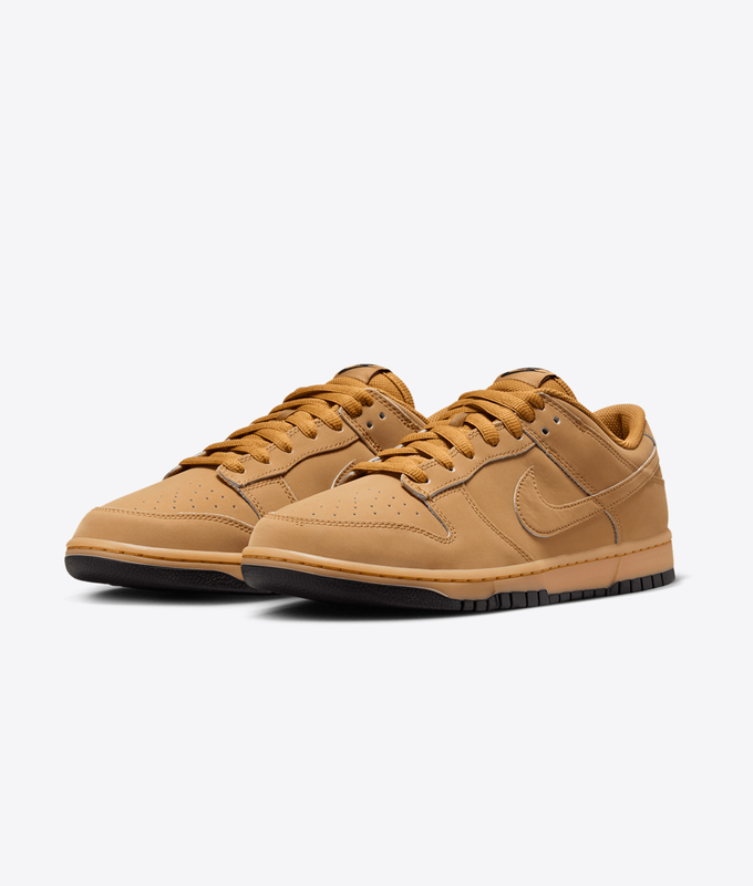 DUNK LOW RETRO SE 'WHEAT/GUM YELLOW-BLACK'