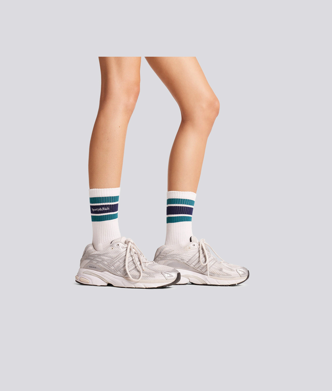 SERIF LOGO STRIPED SOCKS 'WHITE/ALPINE'