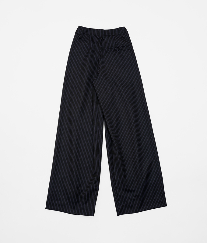 Wide Leg Pinstripe Pleated Pants 'Smoke Pearl'