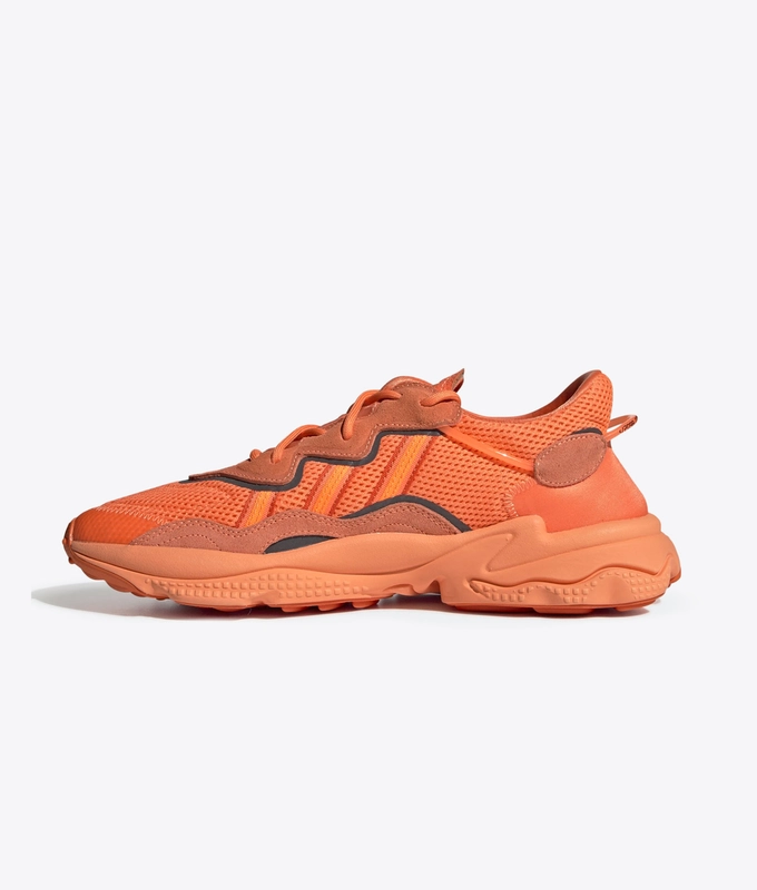 Ozweego 'High res coral'