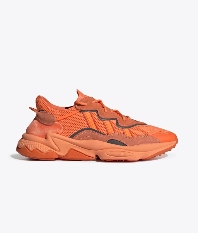 Ozweego 'High res coral'