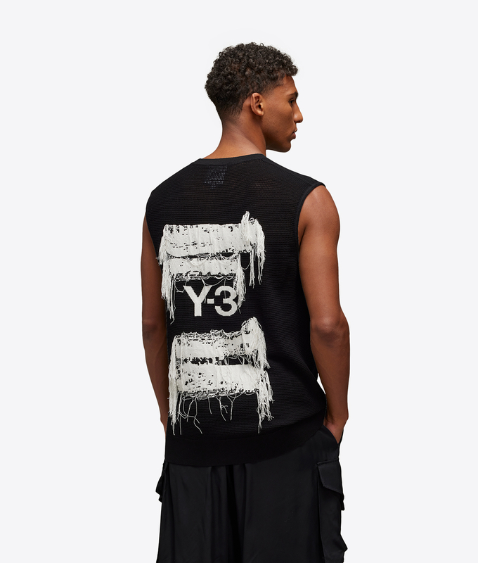 KNIT GRAPHIC VEST