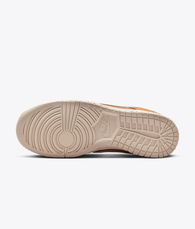 DUNK LOW RETRO SE
